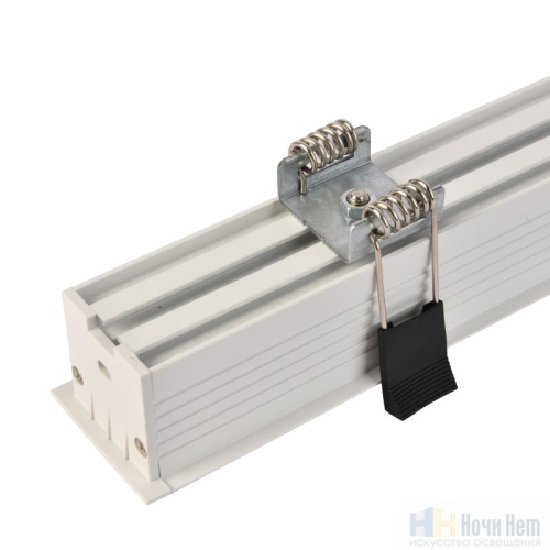 Светильник линейный Favourite Roshni 3084-5C, раздел каталога Линейные светильники интернет-магазина Ночи Нет