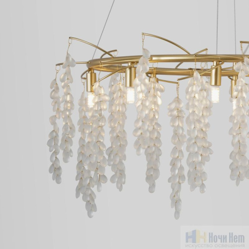 Люстра Favourite Desmi 4108-8C, раздел каталога Стеклянные люстры интернет-магазина Ночи Нет