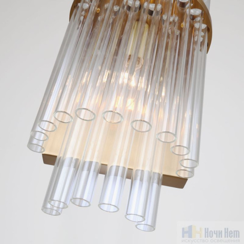 Бра Favourite Rubum 4203-1W, раздел каталога Стеклянные бра интернет-магазина Ночи Нет