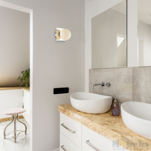 Бра Lumion Astrid 4566/1W, раздел каталога Настенные светильники для ванной интернет-магазина Ночи Нет