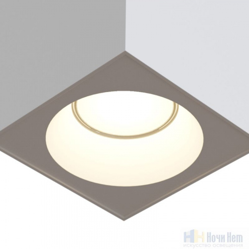 Светильник накладной Maytoni Sirius C030CL-01W, раздел каталога Потолочные уличные светильники интернет-магазина Ночи Нет